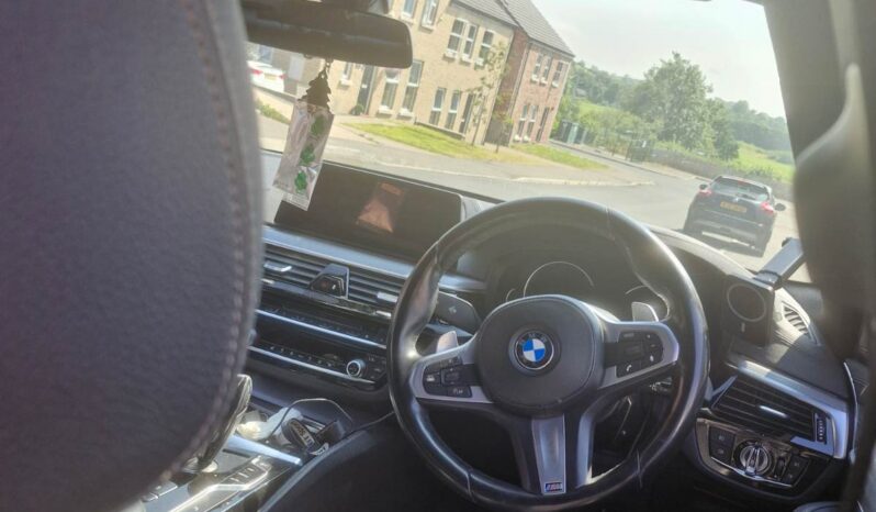 
 2018 BMW 520d Xdrive M Sport Auto full									